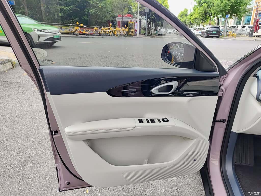 Geely Xingyuan, 2025 6