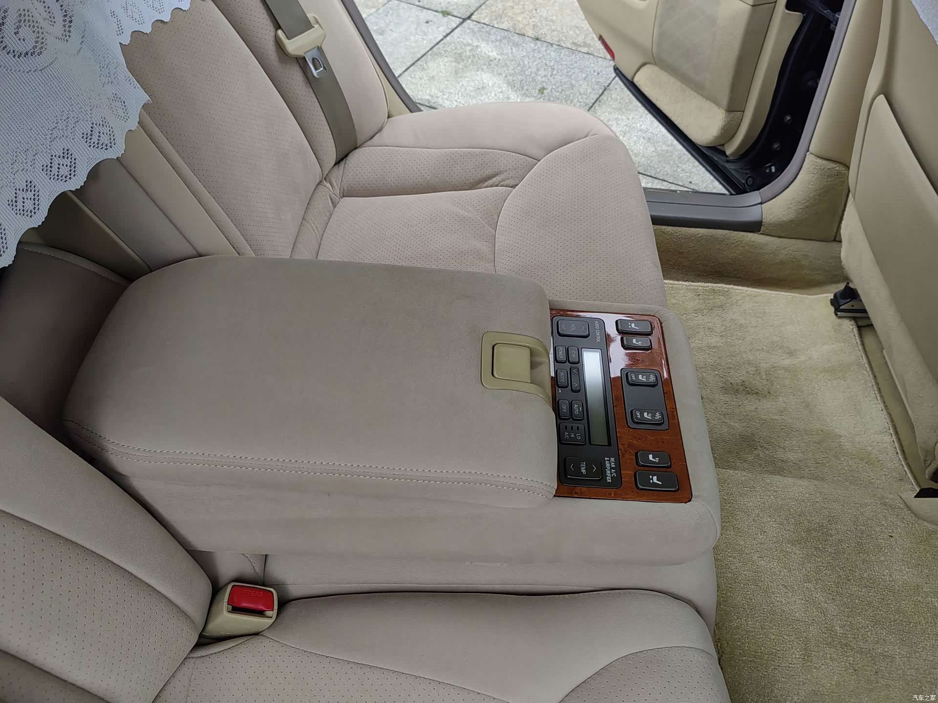 Lexus LS, 2005 15