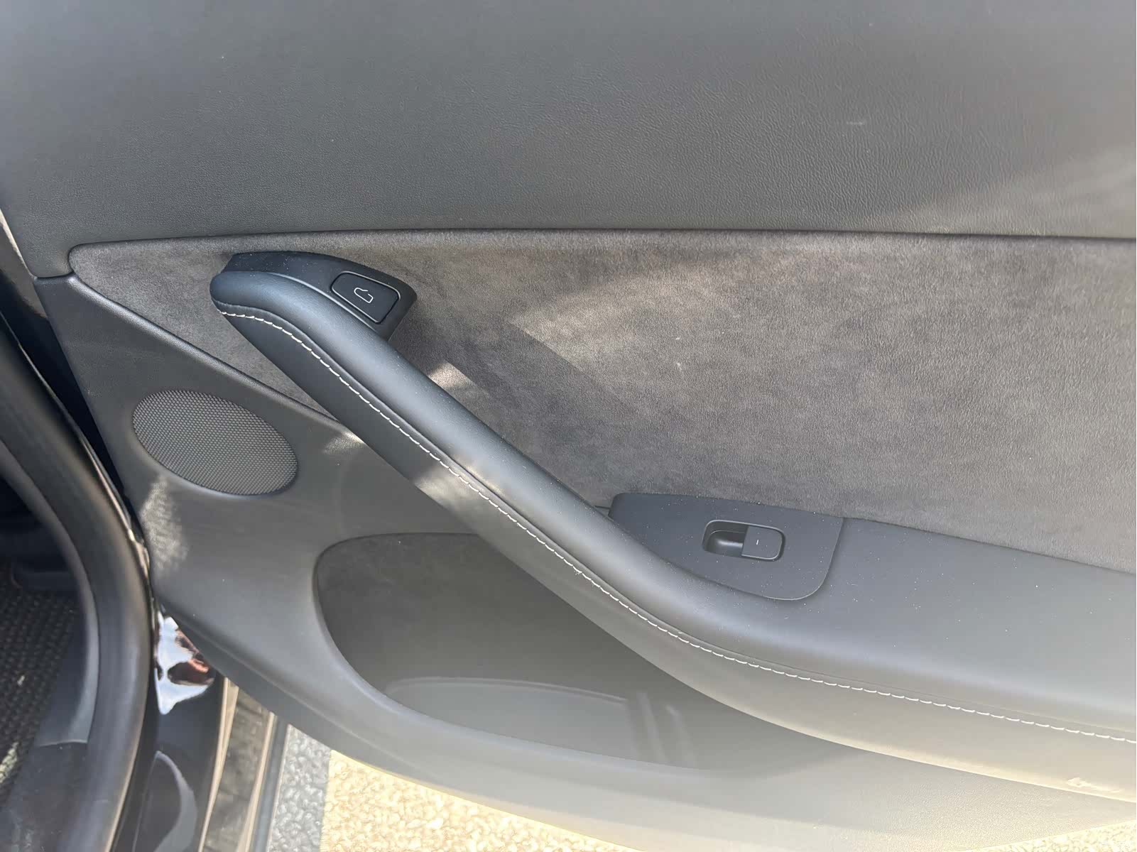 Tesla Model Y, 2023 14