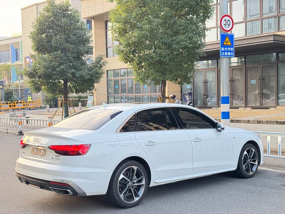 Audi A4L