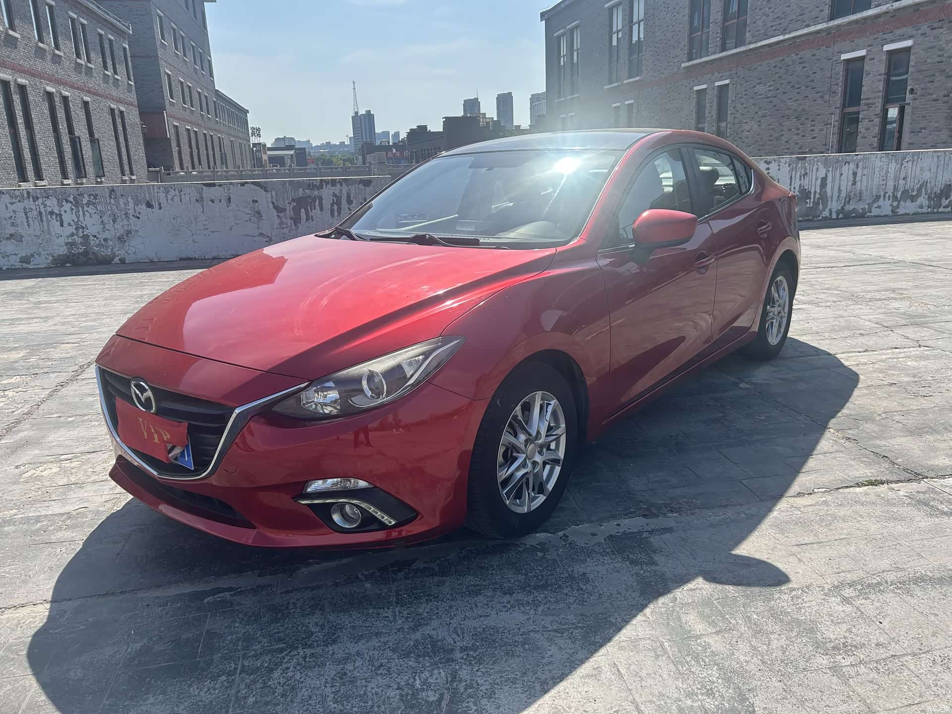 Mazda Mazda3, 2015 1