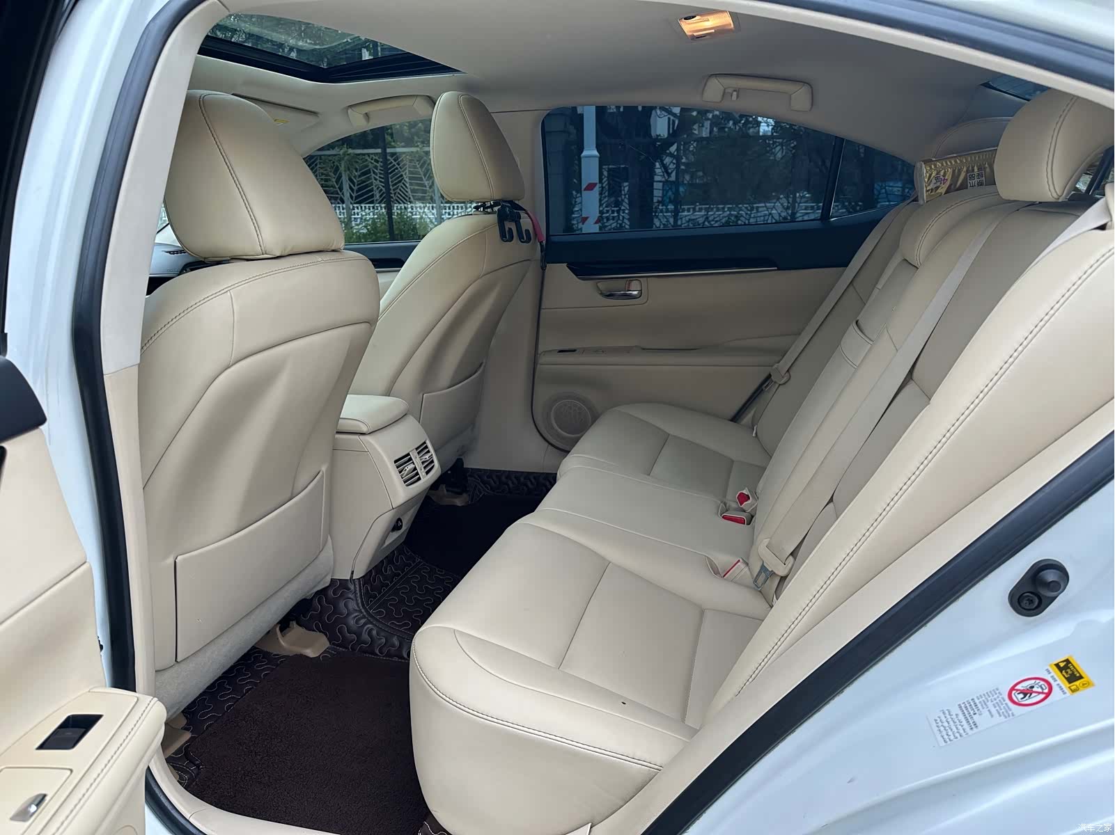 Lexus ES, 2014 8