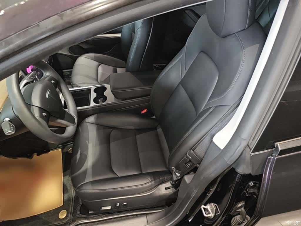 Tesla Model 3, 2023 15