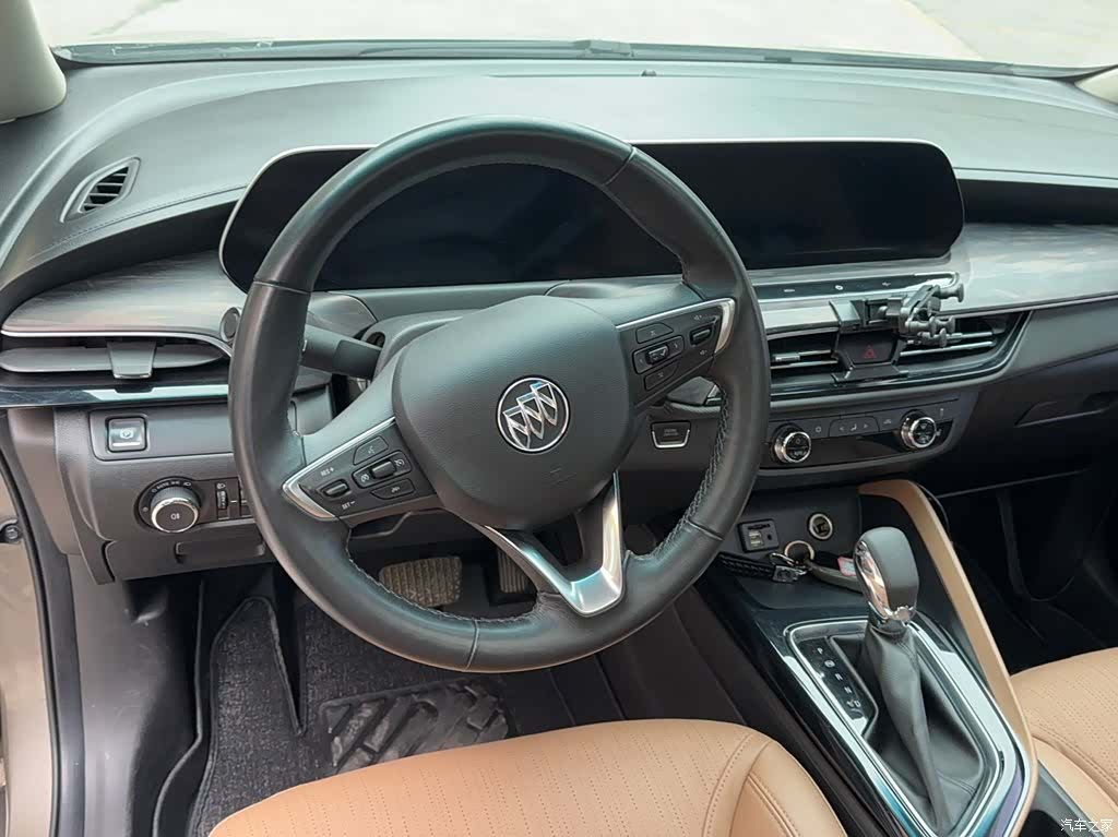 Buick GL6, 2021 3