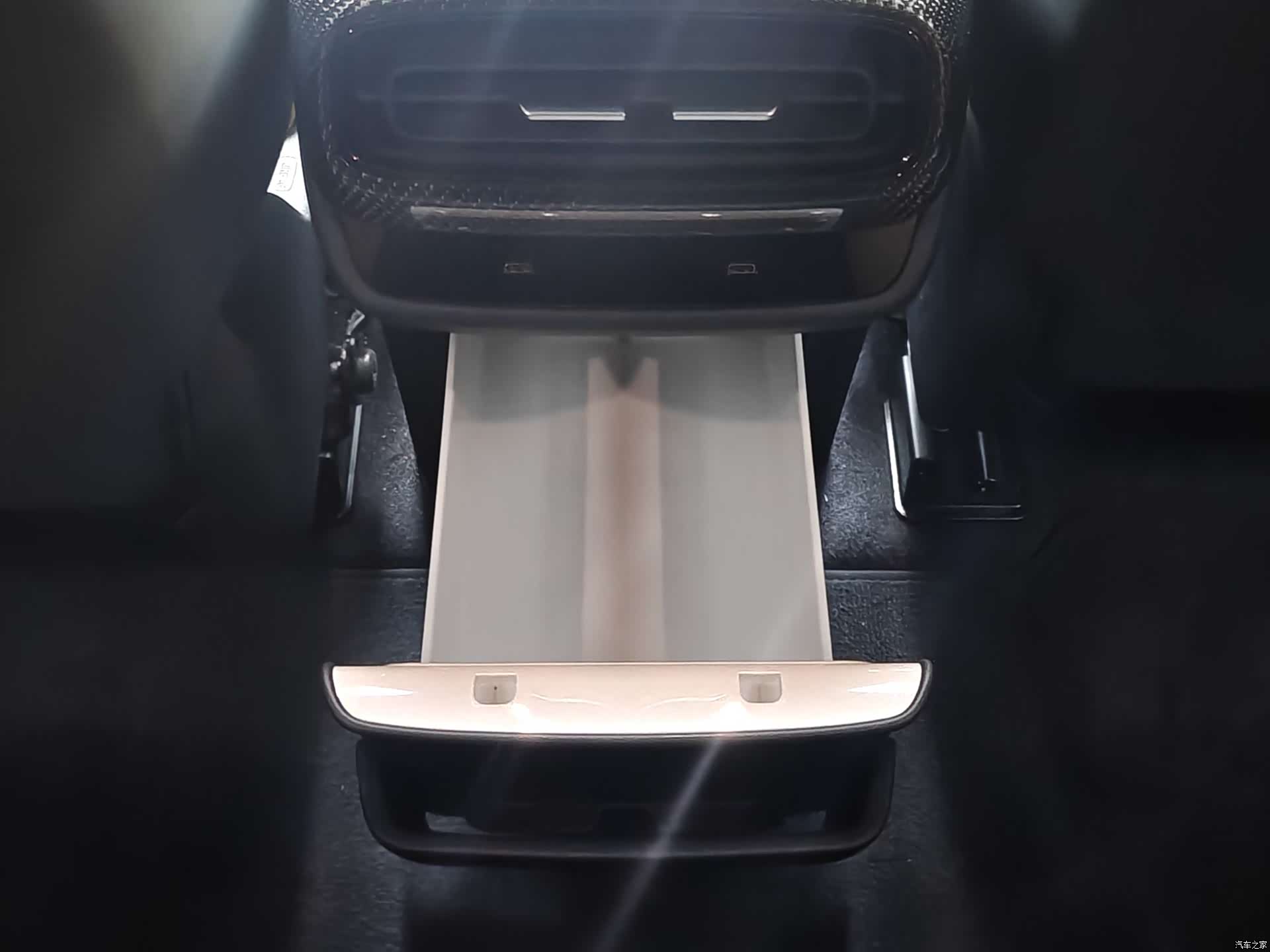 Xiaomi SU7, 2025 10
