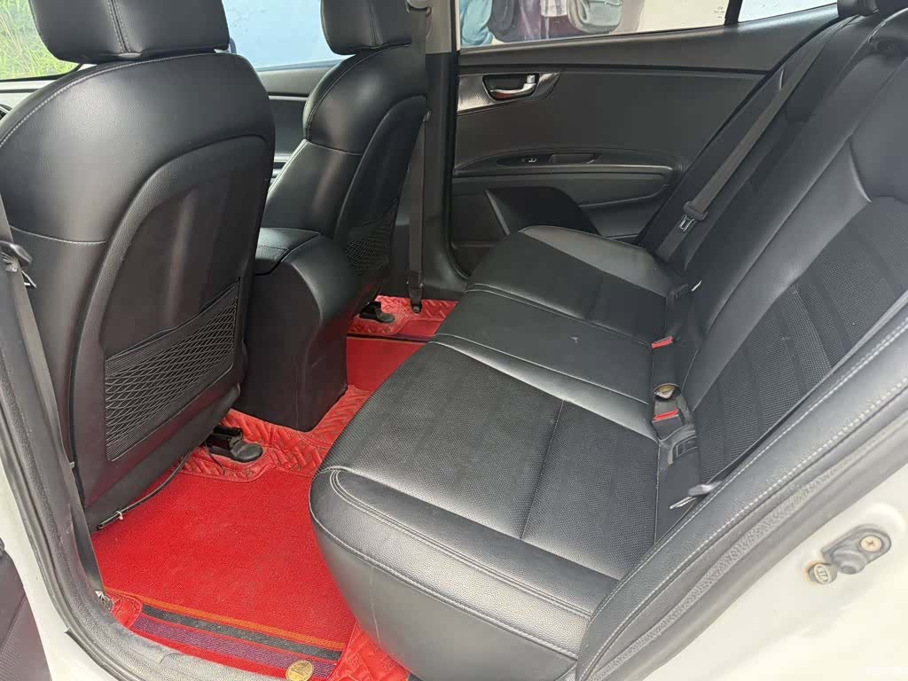 Kia K4, 2015 4