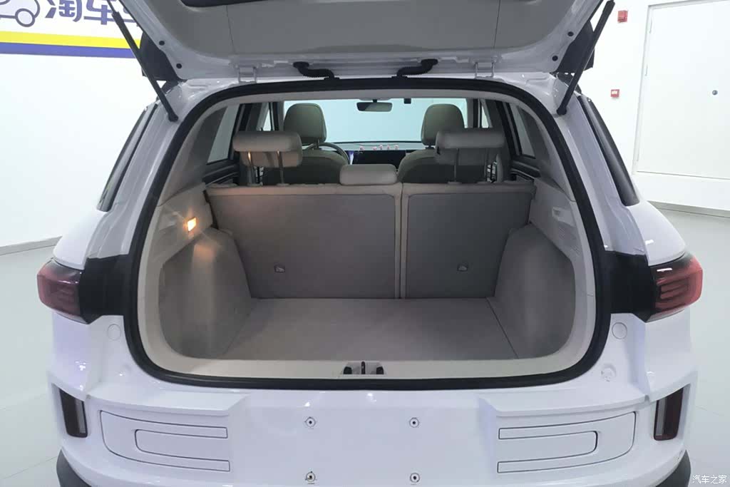 Geely Icon, 2023 4
