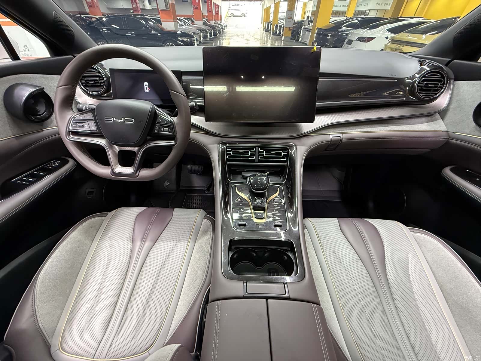 BYD 07, 2023 11