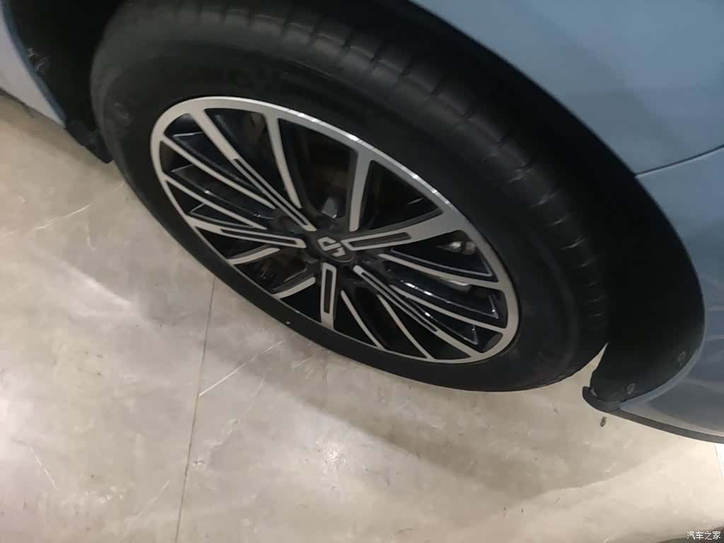 Leapmotor B10, 2025 23