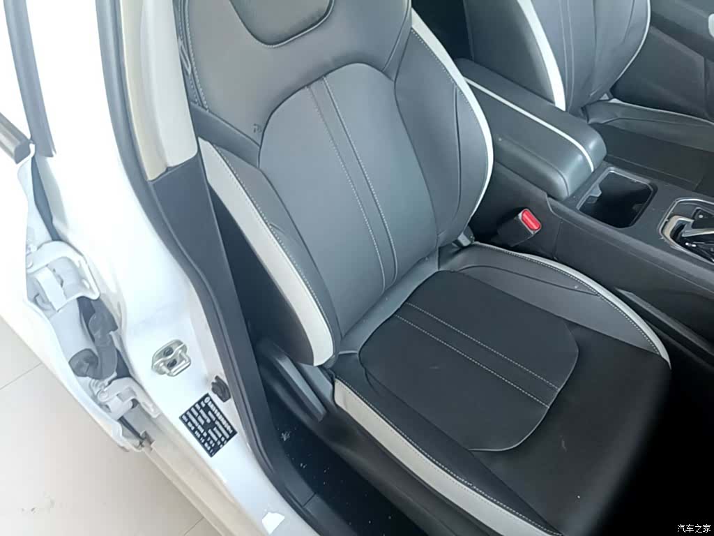 DongFeng E70, 2022 20