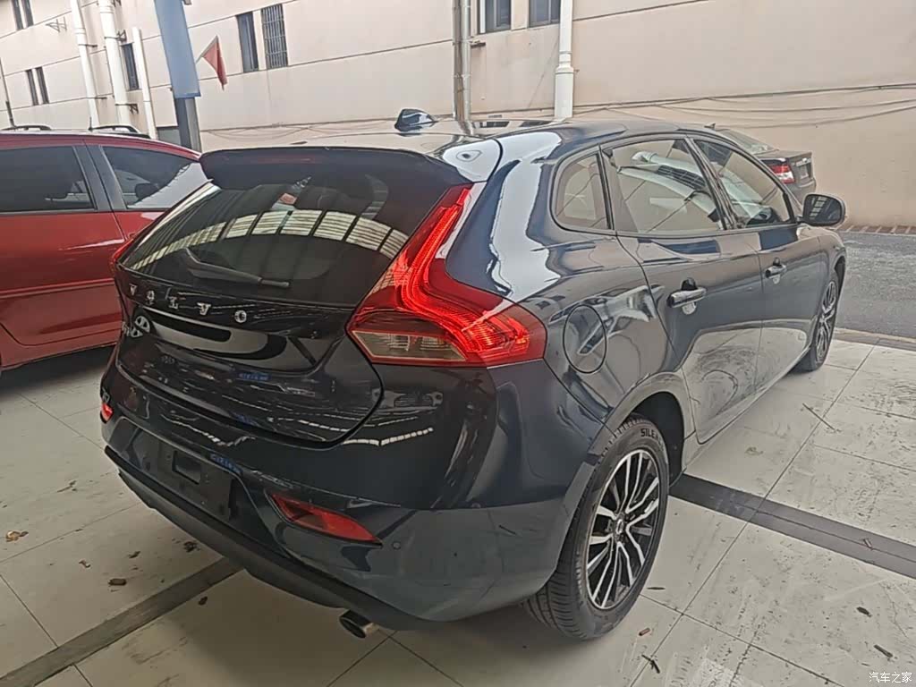 Volvo V40, 2017 7