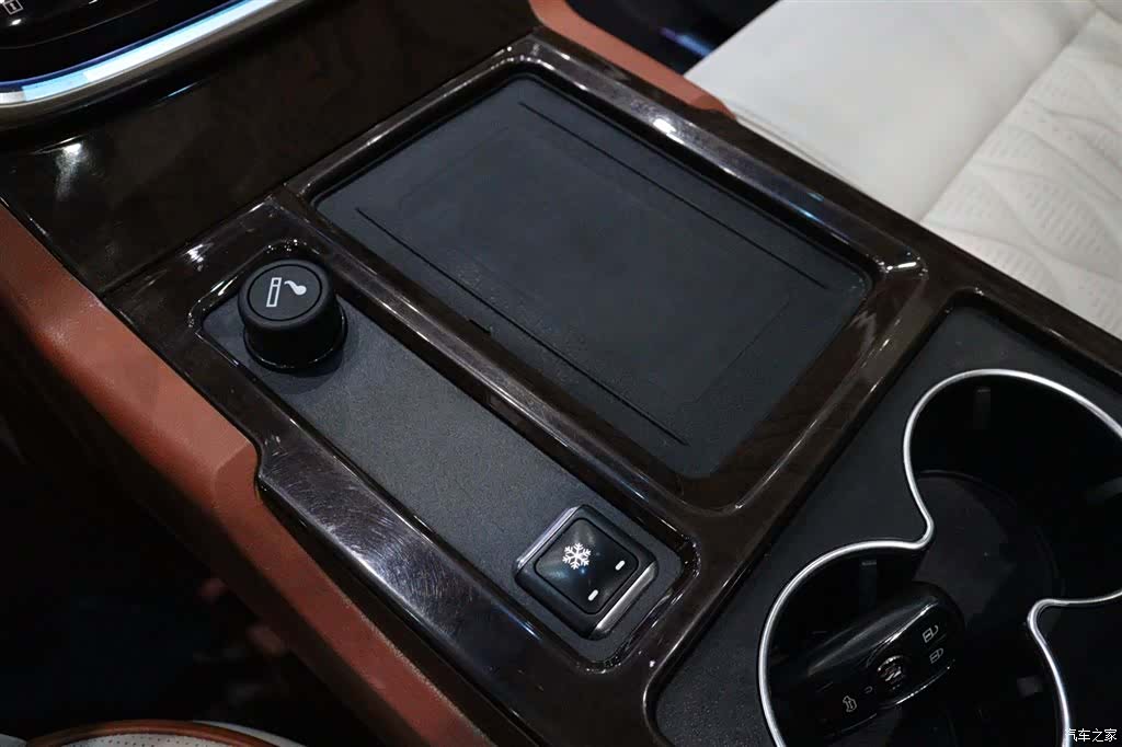 Buick GL8, 2021 20