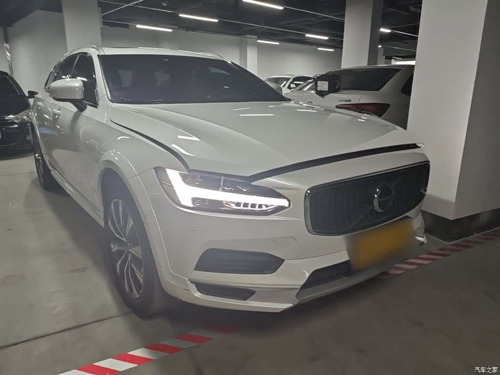 Volvo V90, 2021 4
