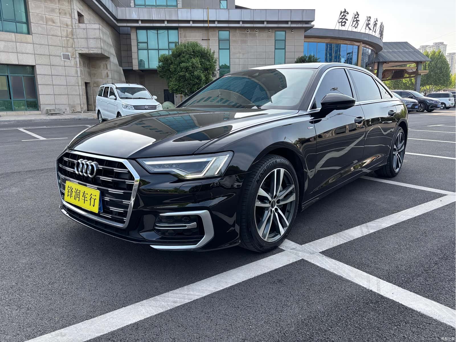 Audi A6L, 2023 1