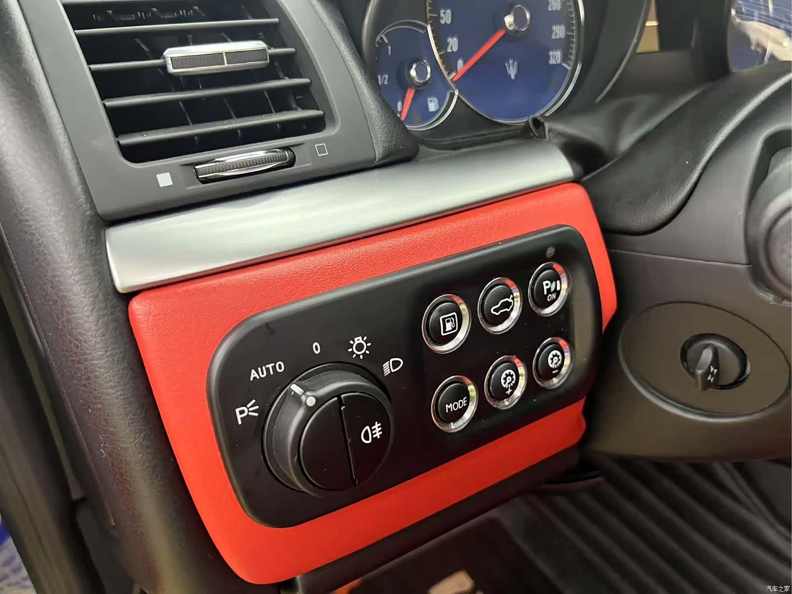 Maserati GranTurismo, 2015 14
