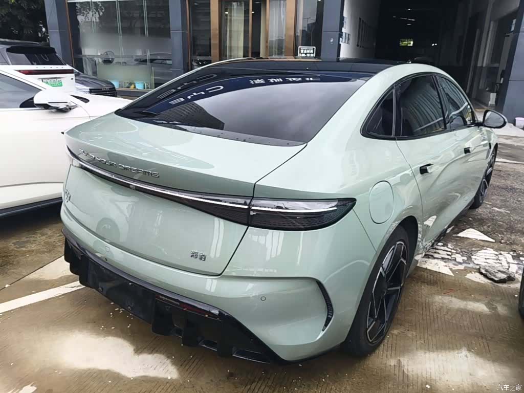 BYD Seal, 2023 7