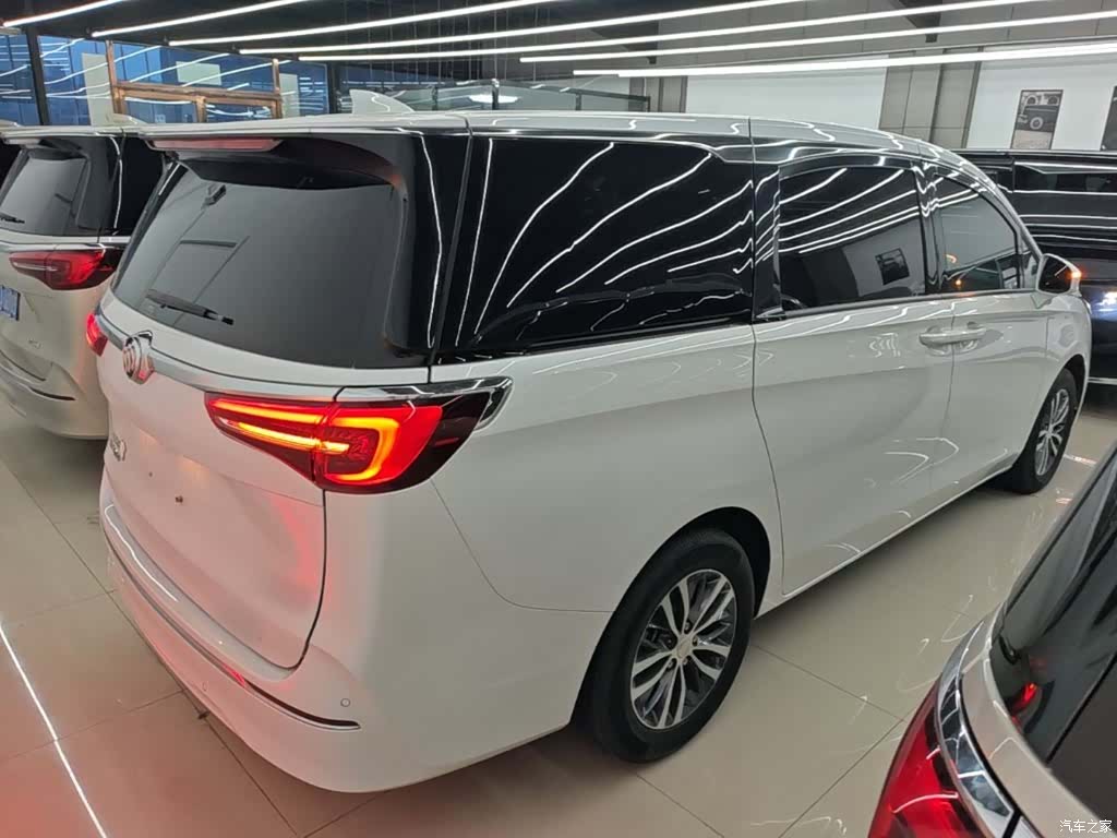 Buick GL8, 2023 7