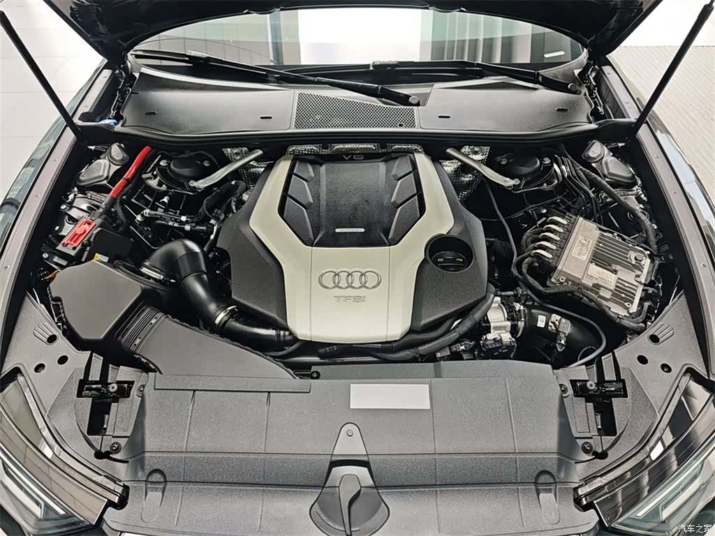 Audi A6L, 2020 8