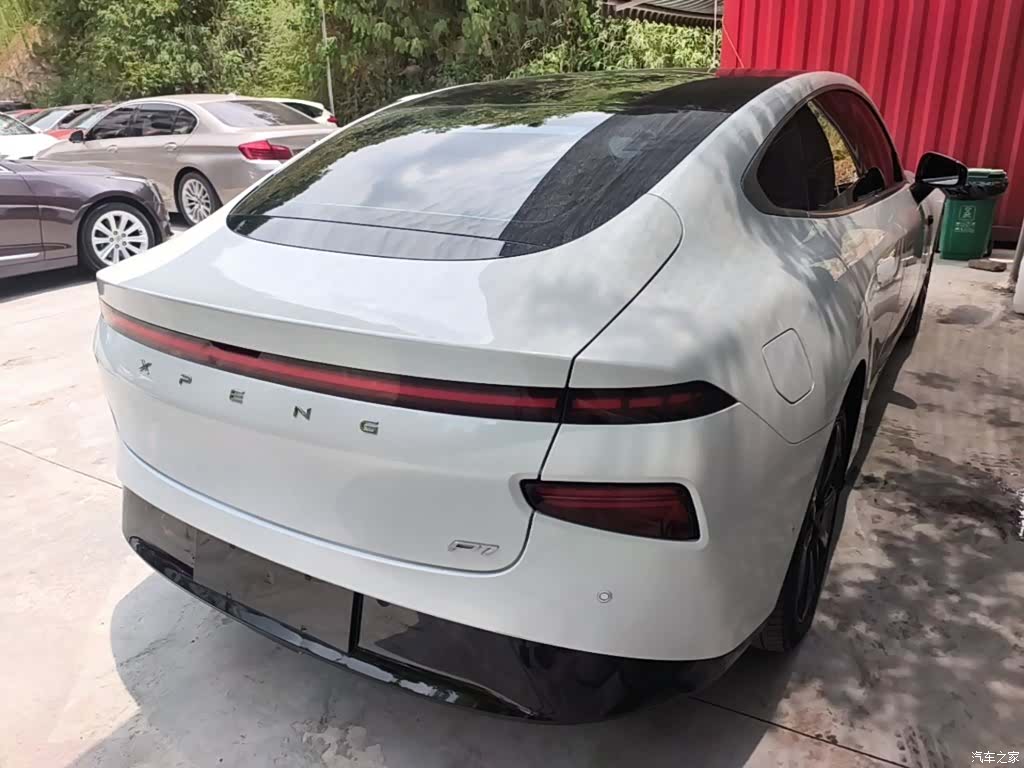 Xpeng P7, 2022 7
