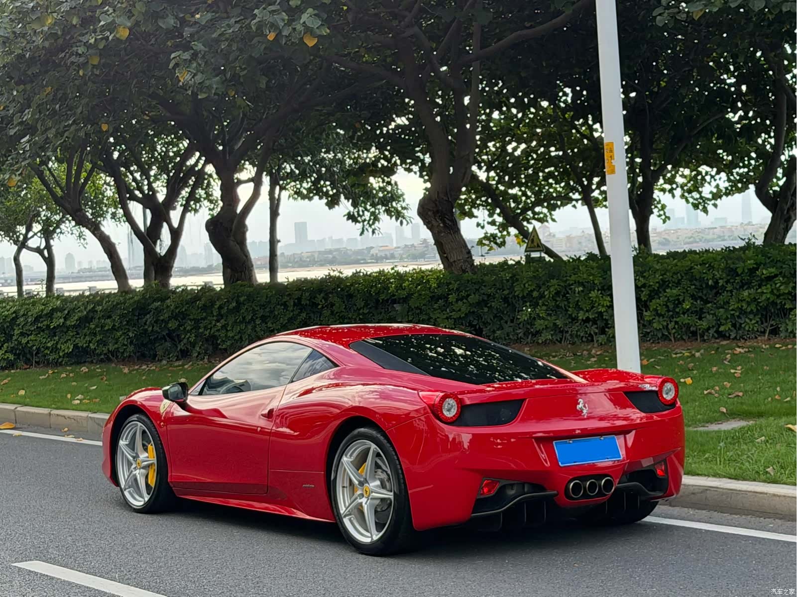 Ferrari 458, 2014 6