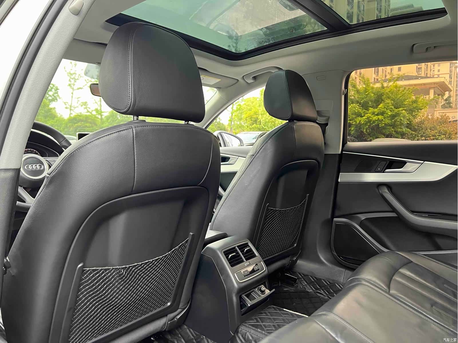 Audi A4L, 2018 6