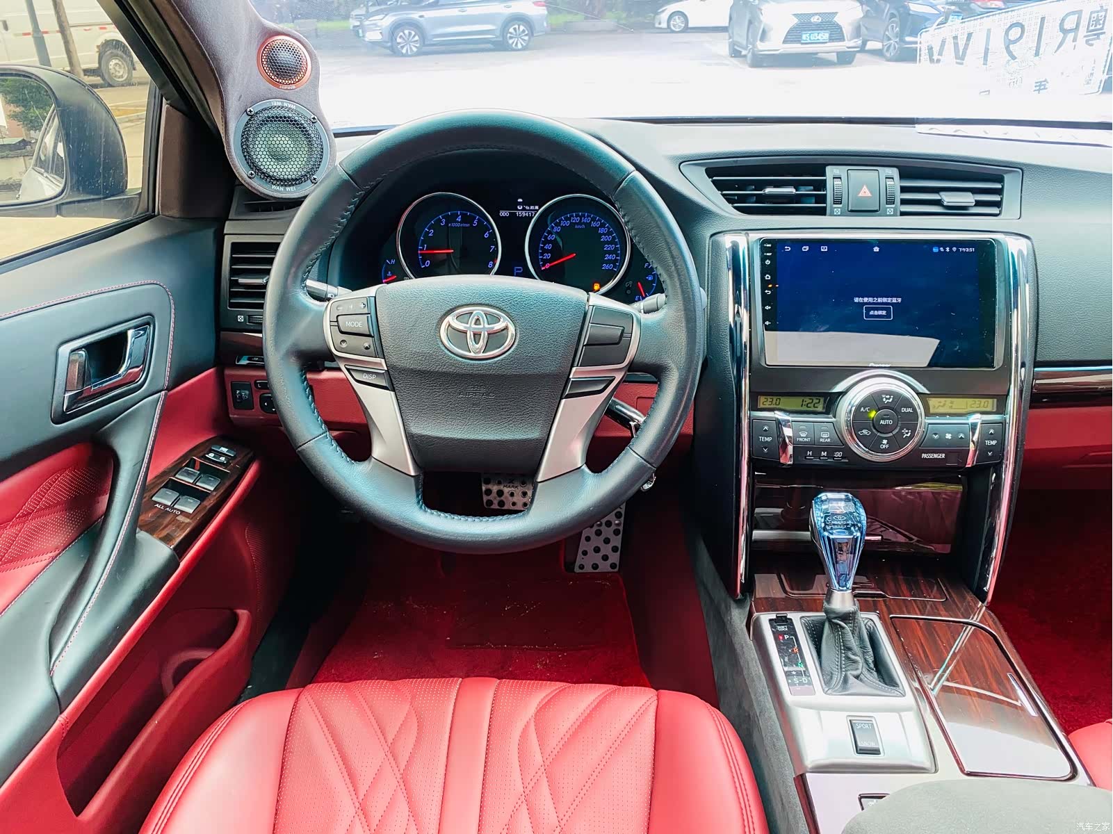 Toyota 2.5V, 2011 12