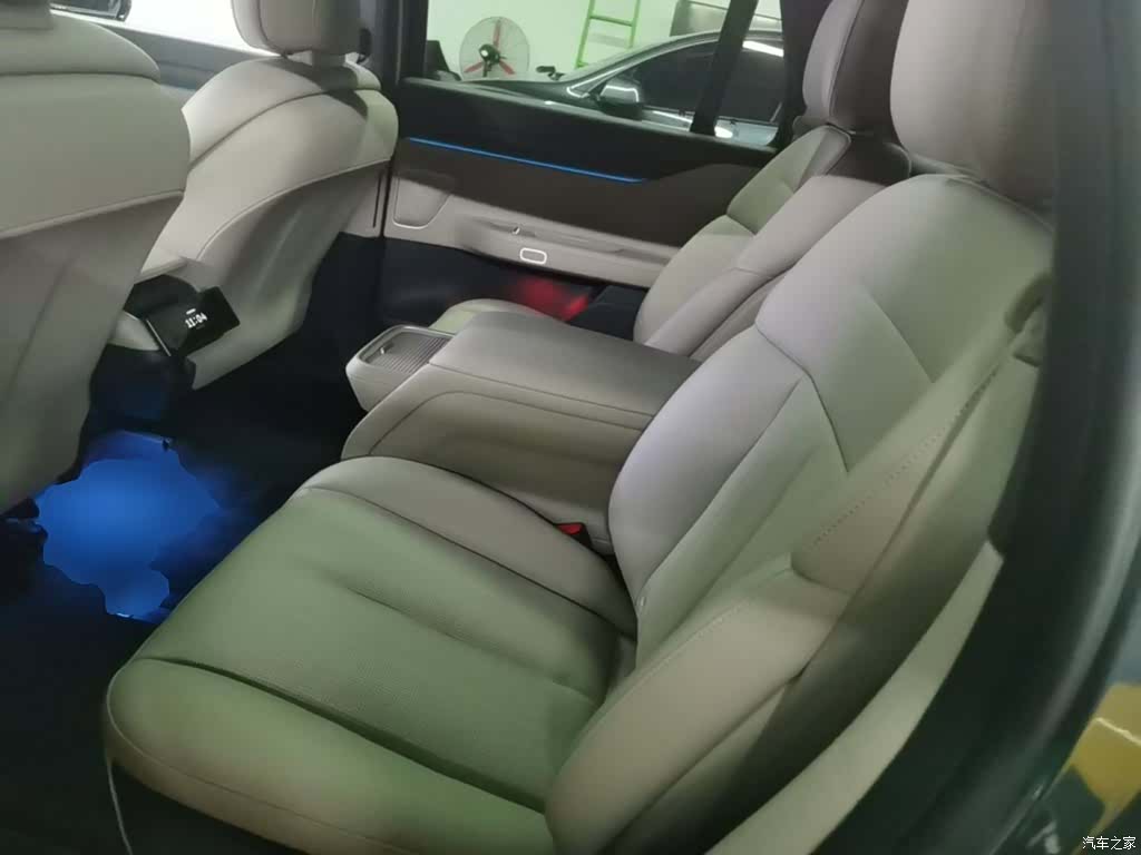 NIO ES8, 2023 17