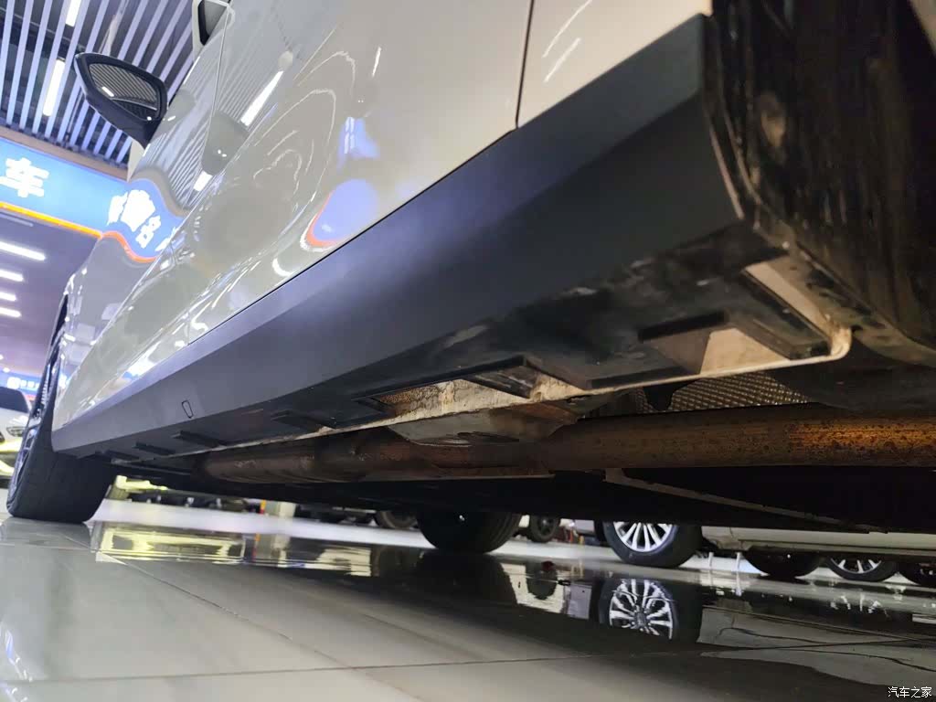 Geely Galaxy L6, 2024 21