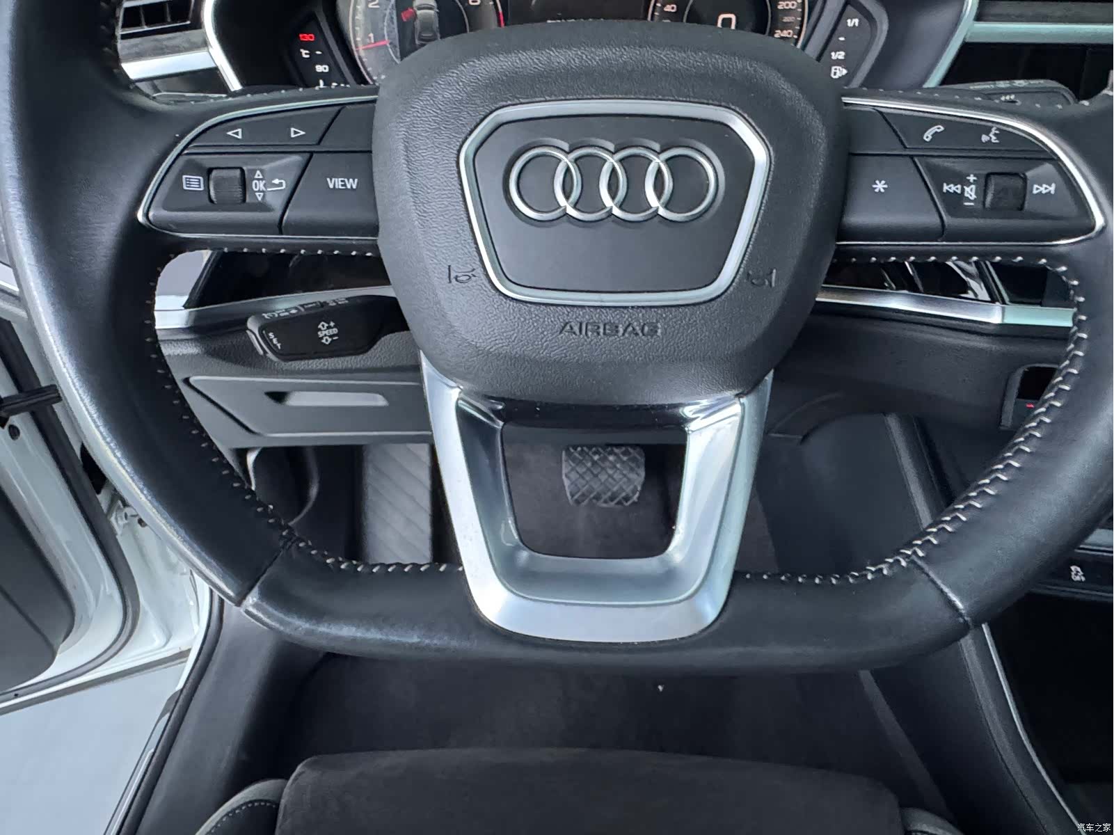 Audi Q3, 2022 12