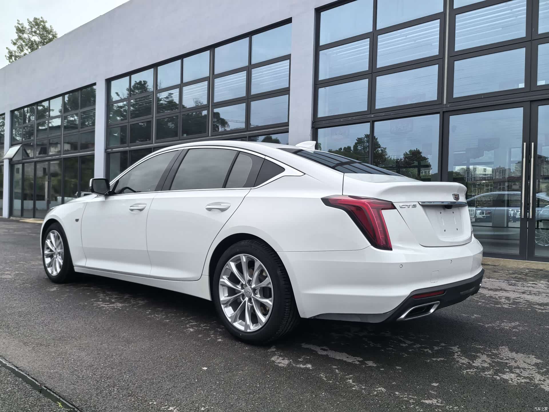 Cadillac CT5, 2022 11