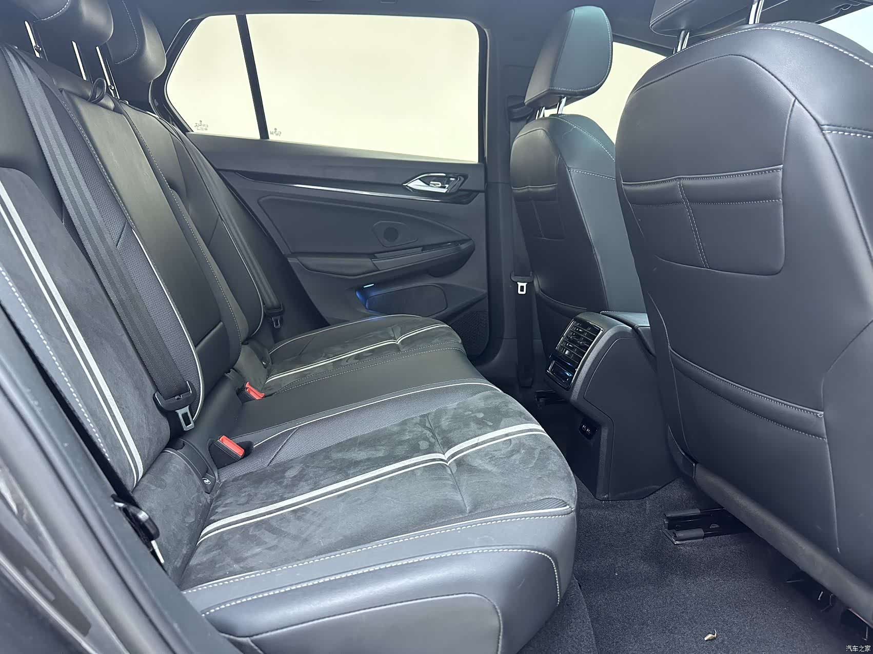 Volkswagen Golf, 2022 10