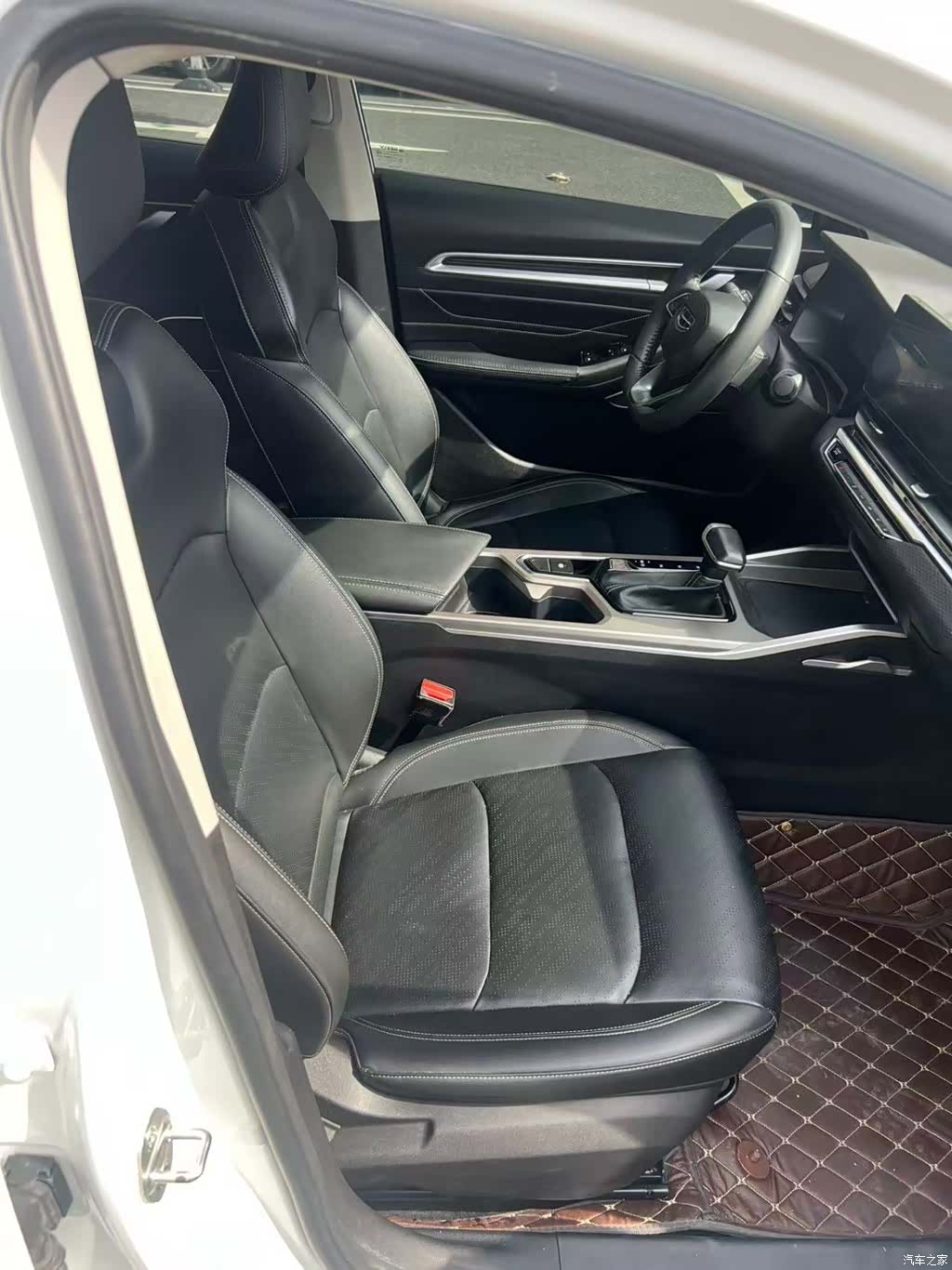 Geely Emgrand, 2021 8