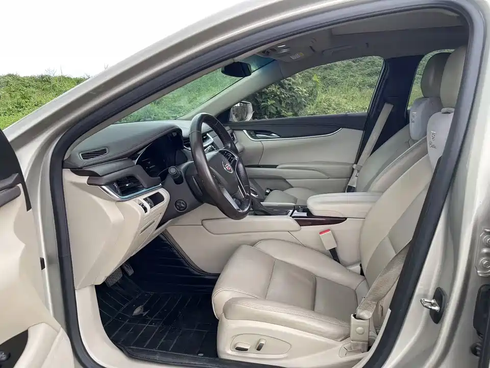 Cadillac XTS