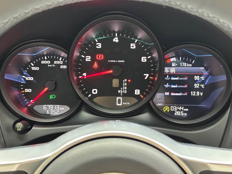 Porsche Macan 2019, фото 19