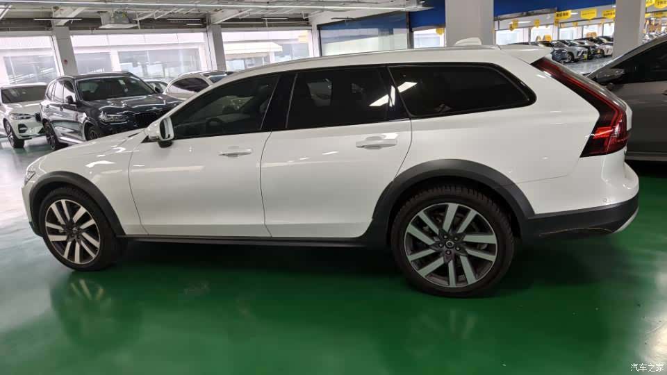 Volvo V90, 2021 7