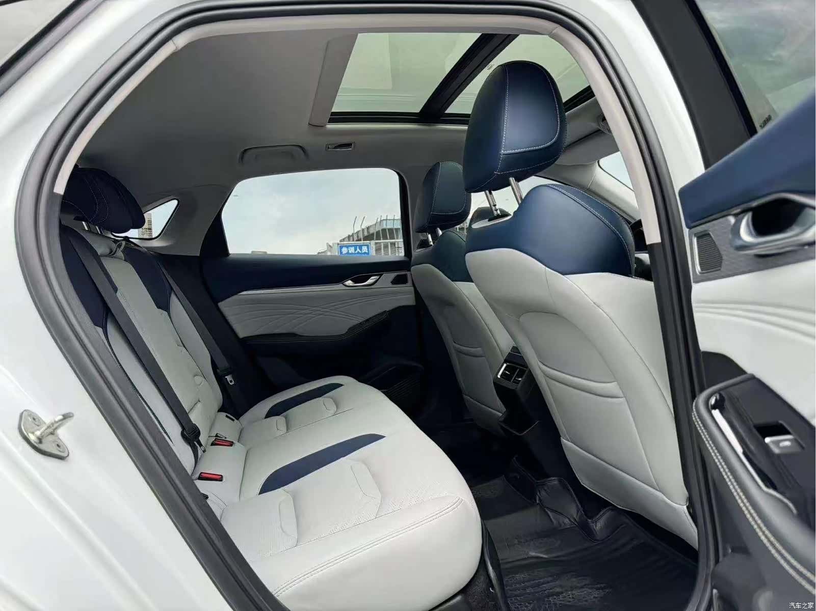 Geely Preface, 2022 11