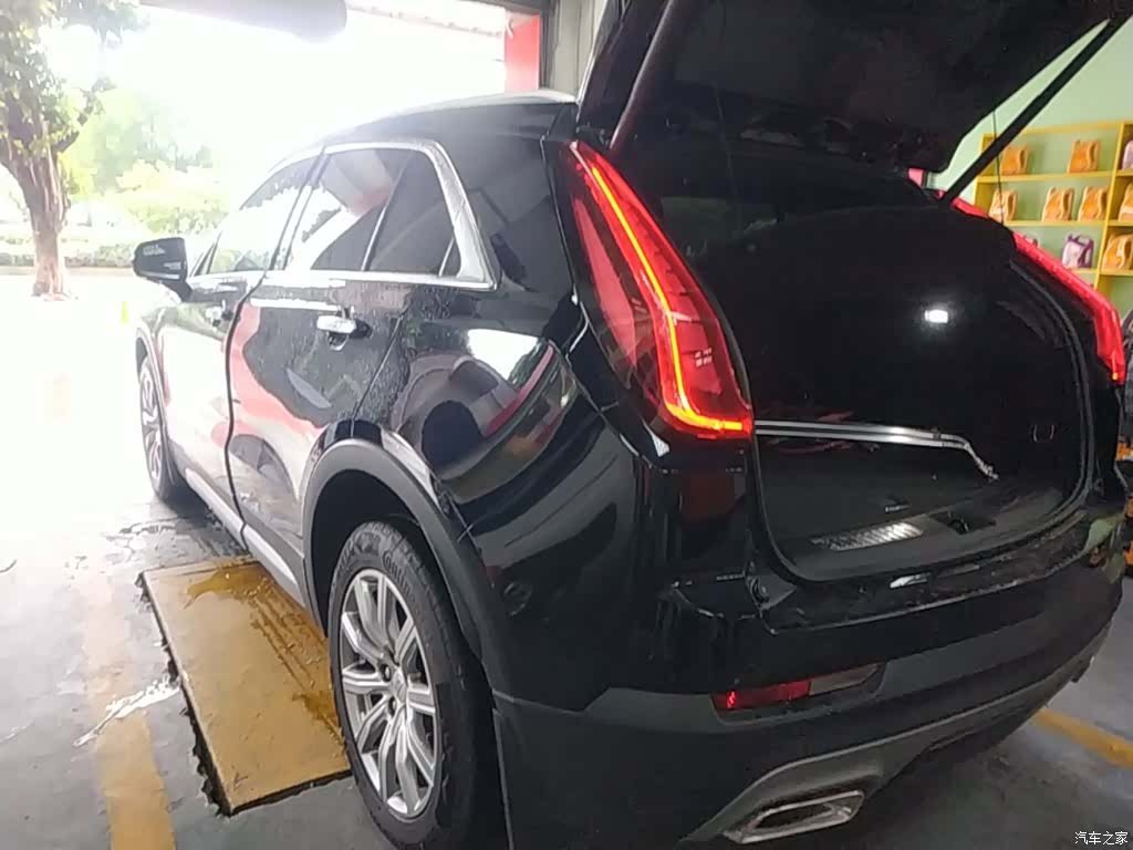 Cadillac XT4, 2022 все фото