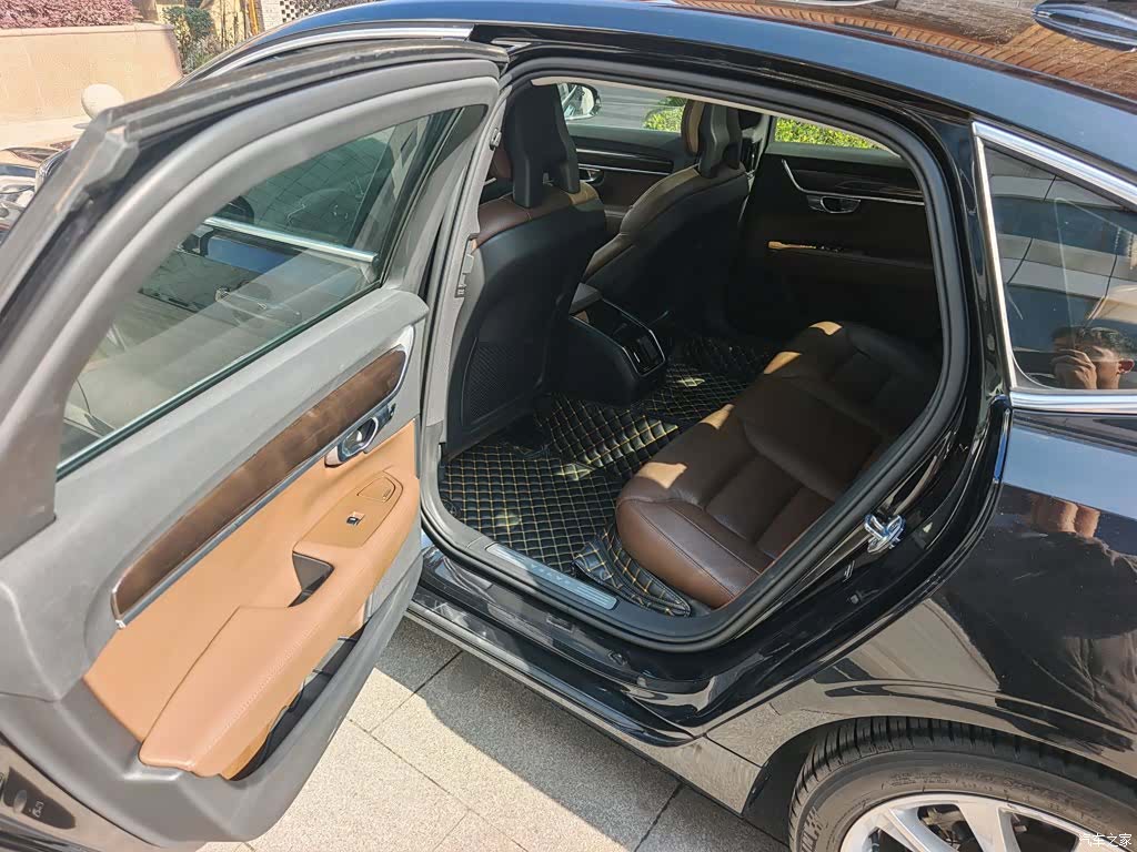 Volvo S90, 2018 11