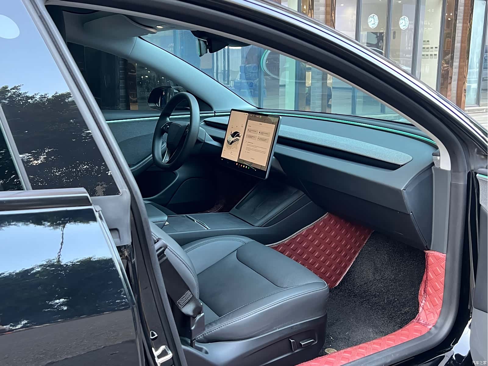 Tesla Model 3, 2024 12