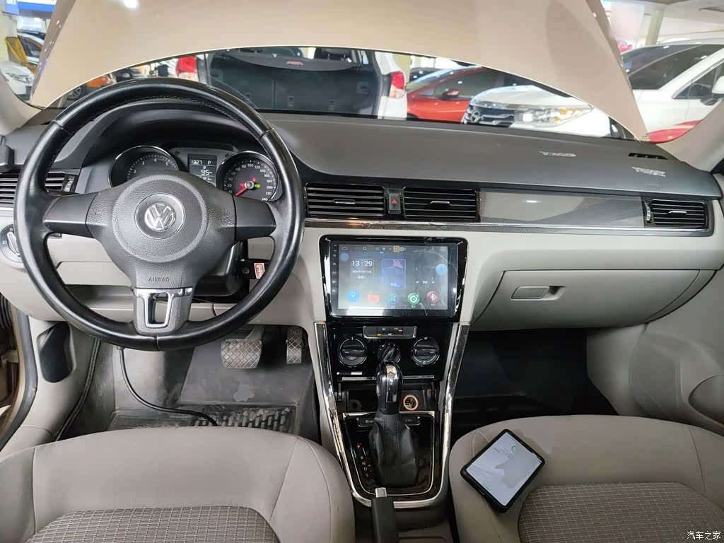 Volkswagen Bora, 2015 10