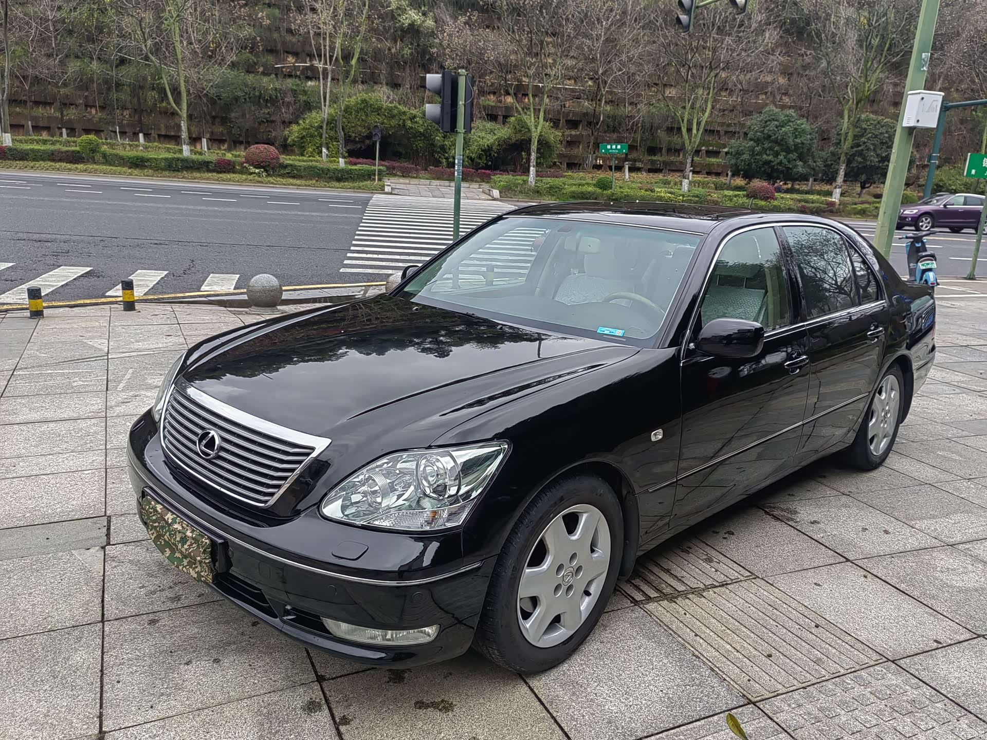 Lexus LS, 2005 4