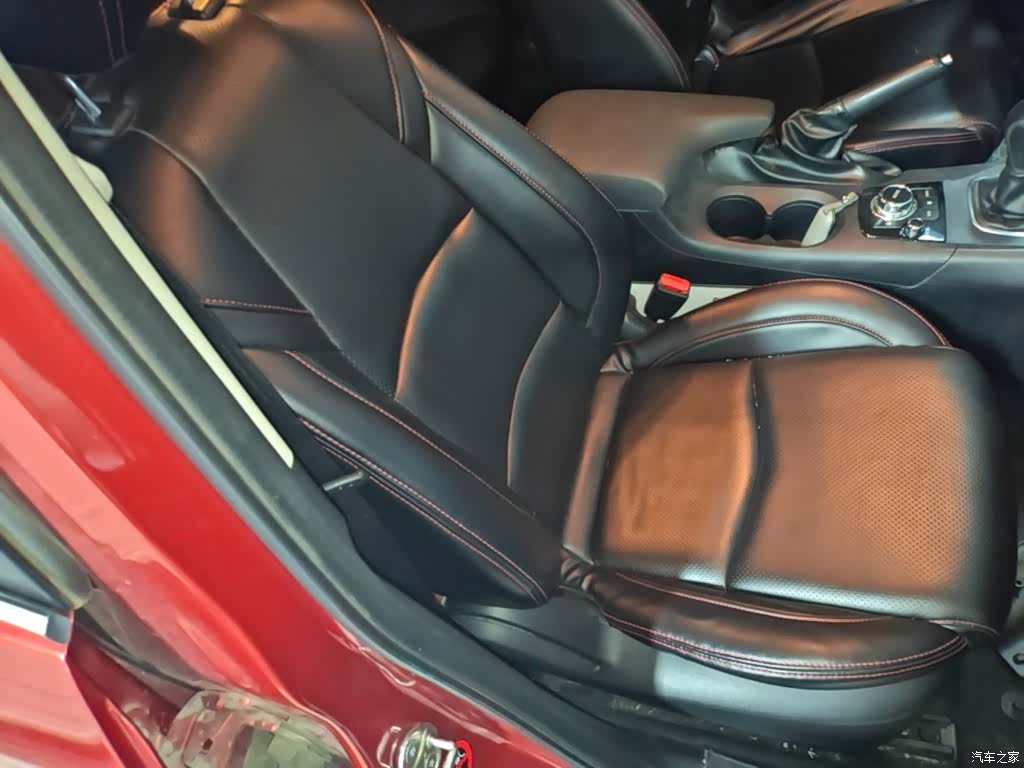 Mazda Mazda3, 2016 25