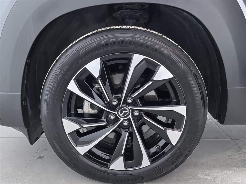 Mazda CX-50 line also