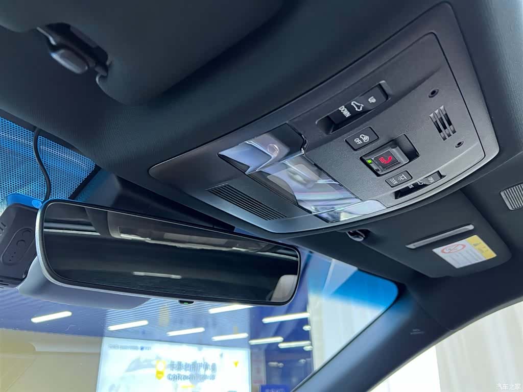 Lexus ES, 2026 20