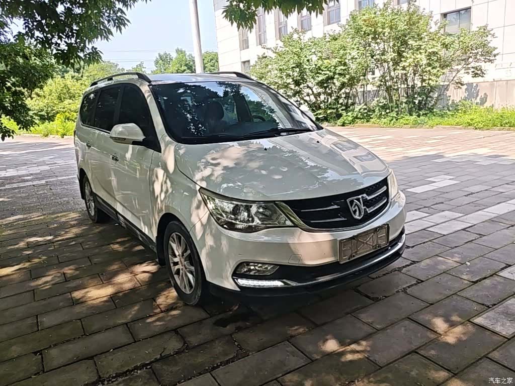 Wuling 730, 2017 4