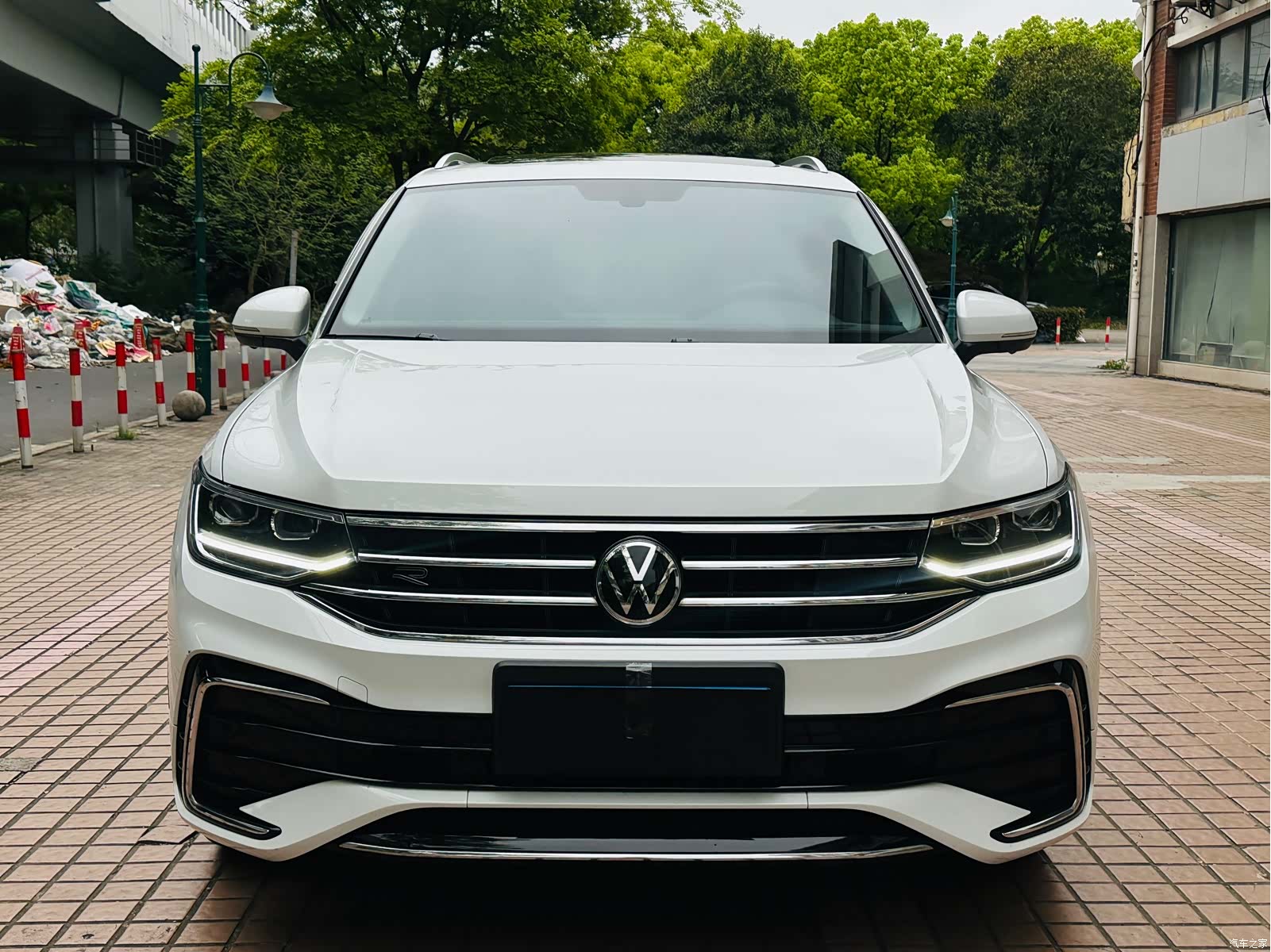 Volkswagen Tiguan L, 2023 2
