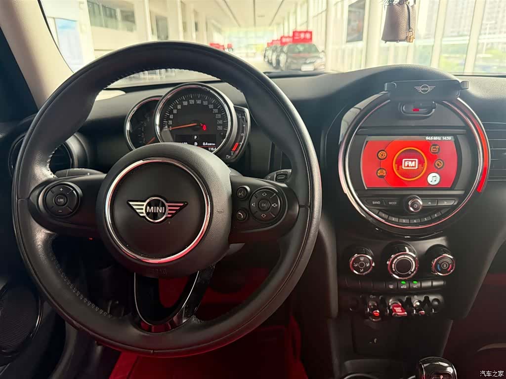 Mini ONE, 2021 18
