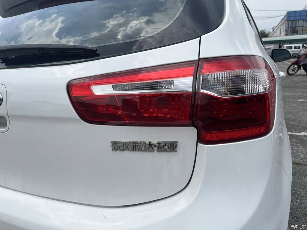 Kia K2, 2012 15