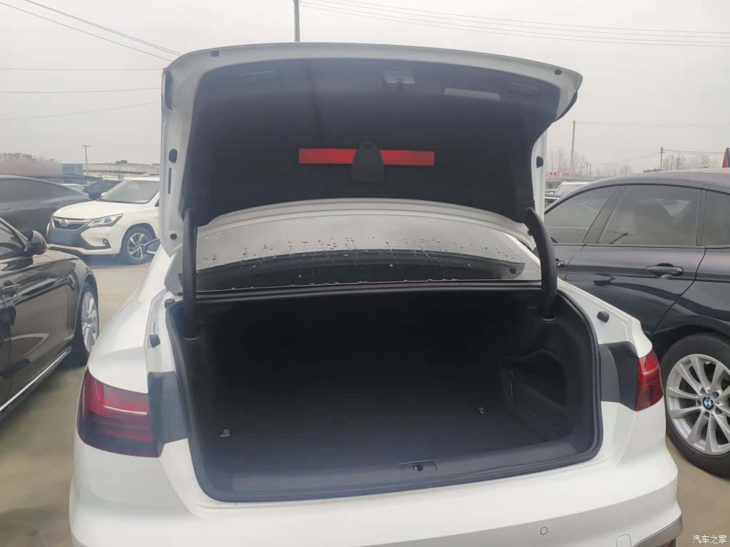 Audi A4L, 2024 15