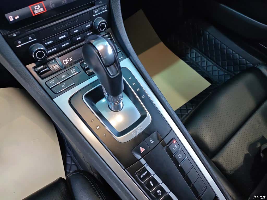 Porsche Cayman, 2018 10